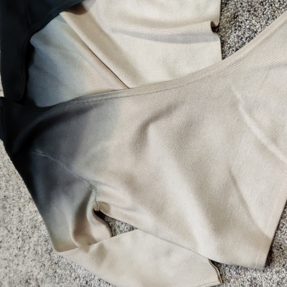 Darjoni NWOT 55% Silk front tie cardigan top in Black to Cream umbra colors S - Picture 2 of 4